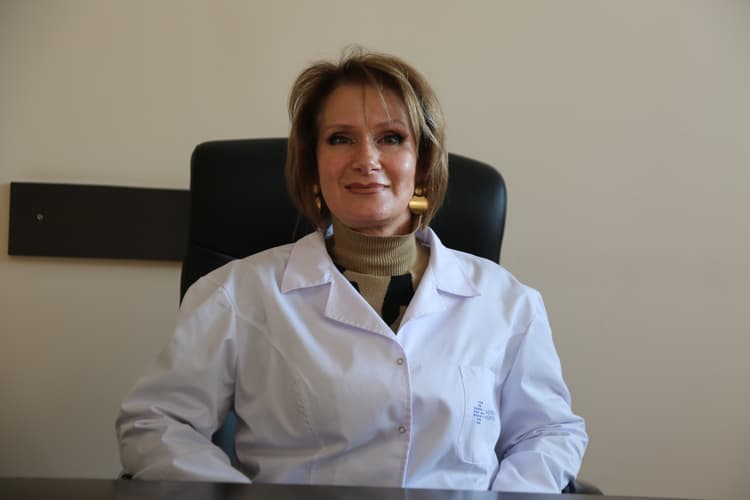 Նաիրա Մխիթարյան